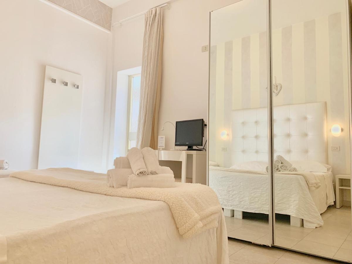 Hotel Baby B&B Морской Милан Экстерьер фото