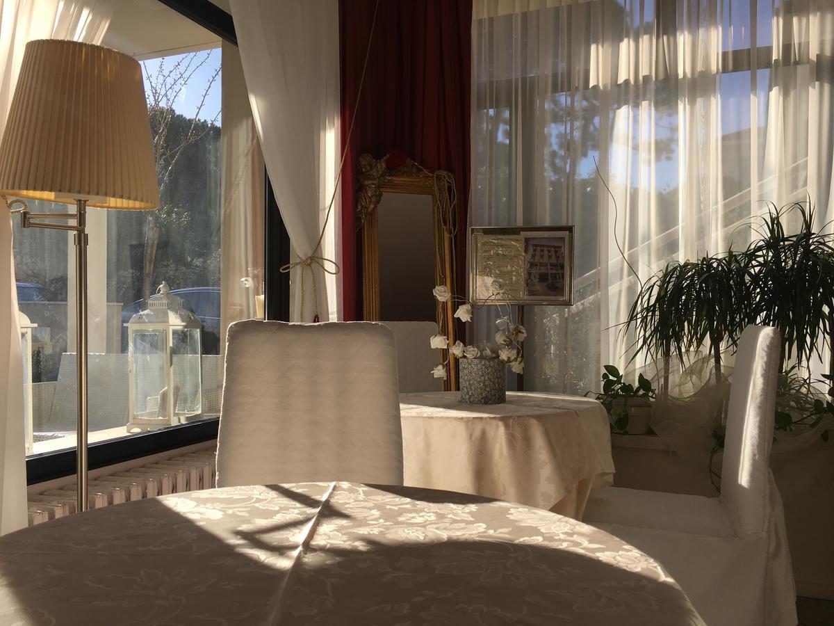 Hotel Baby B&B Морской Милан Экстерьер фото