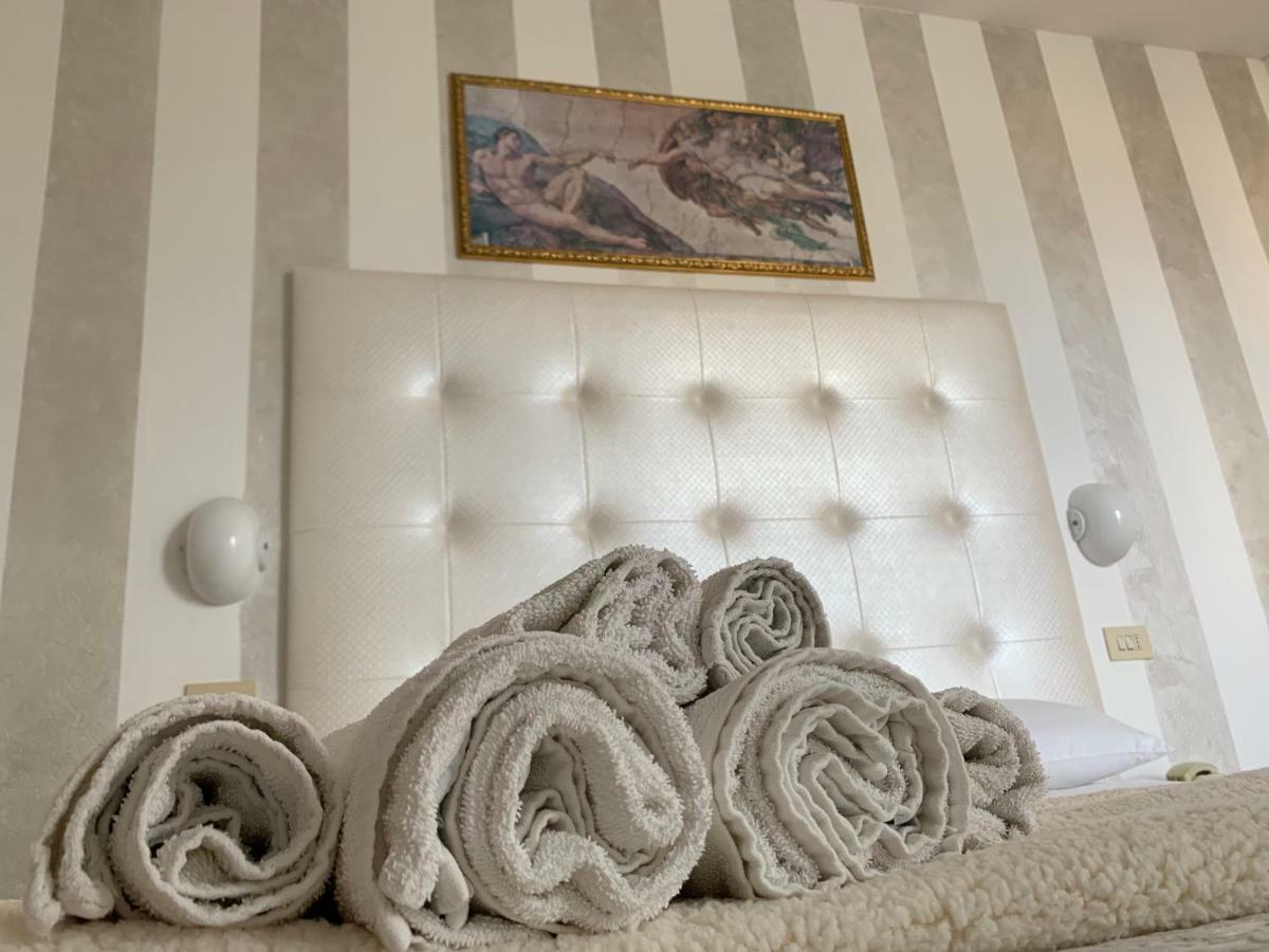 Hotel Baby B&B Морской Милан Экстерьер фото